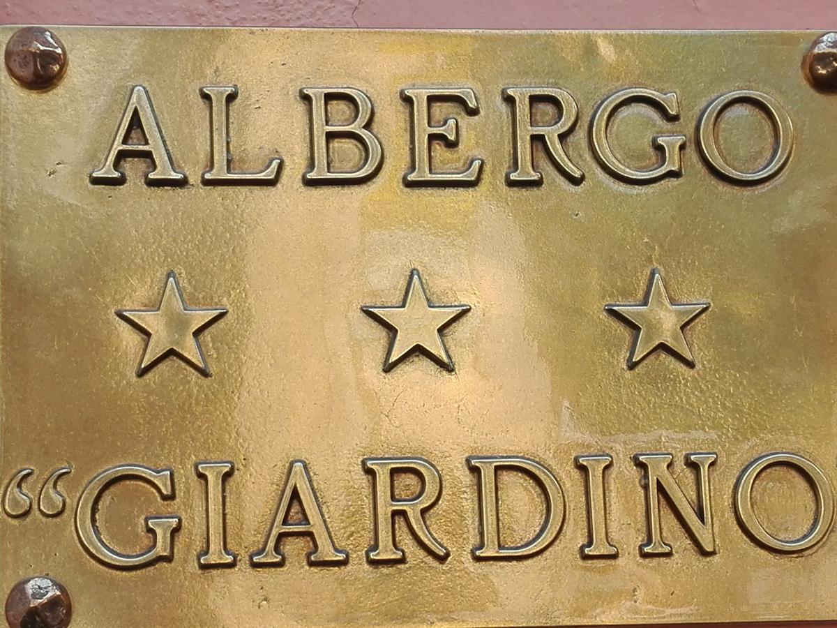 Albergo Giardino Toscolano Maderno Exteriör bild
